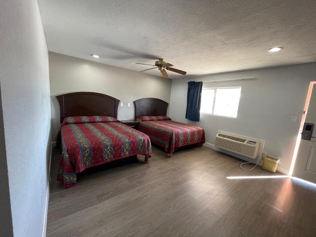 Western Inn West Columbia Экстерьер фото